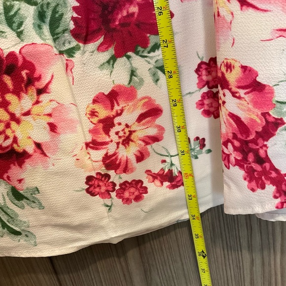 UMGEE USA WOMENS FLORAL DRESS SIZE SMALL.  3/4 FLUTTER SLEEVE - Picture 9 of 9